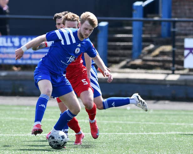 Bo’ness in action against Stirling (Photo: Michael Gillen)