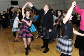 Wallacestone Primary 7 Ceilidh dance