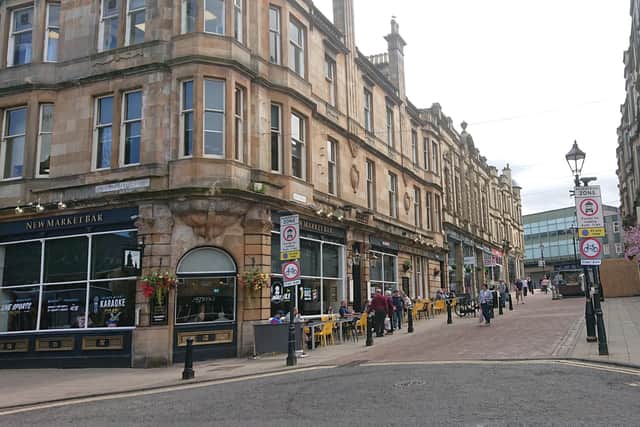 Newmarket Bar outdoor seating