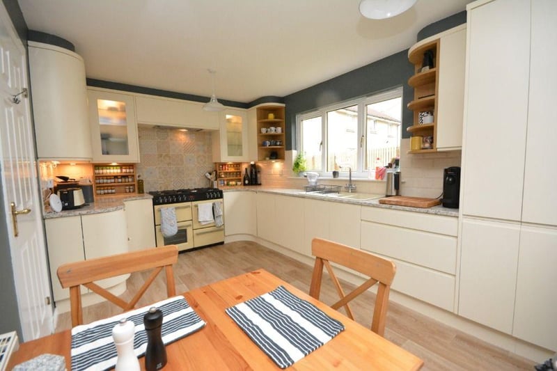 Dining kitchen.