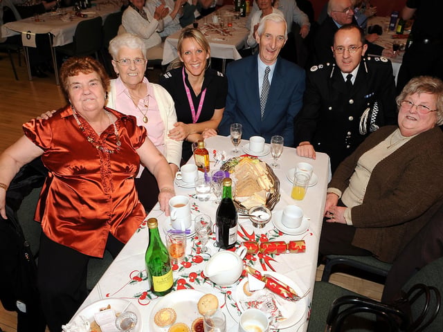 Falkirk Area Police senior citizens Christmas party, 2008.