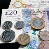 Gender pay gap sees men in Falkirk work more than one week for free