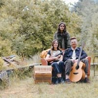 Glasgow folk trio will weave magical melodies in Bo'ness next month