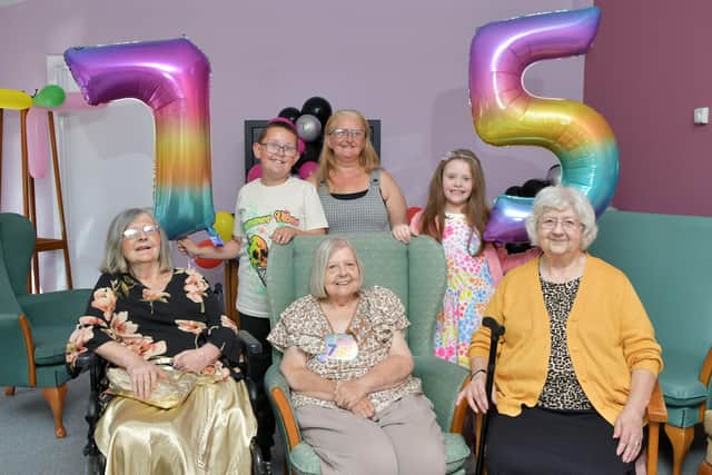 Back row grandson, Robin Hall 10; daughter, Francine Hall, and granddaughter, Caitlyn Hall 8. Front row sisters Christine Risk  and Vikki  Mowbray with Annette Hall. Pic: Michael Gillen