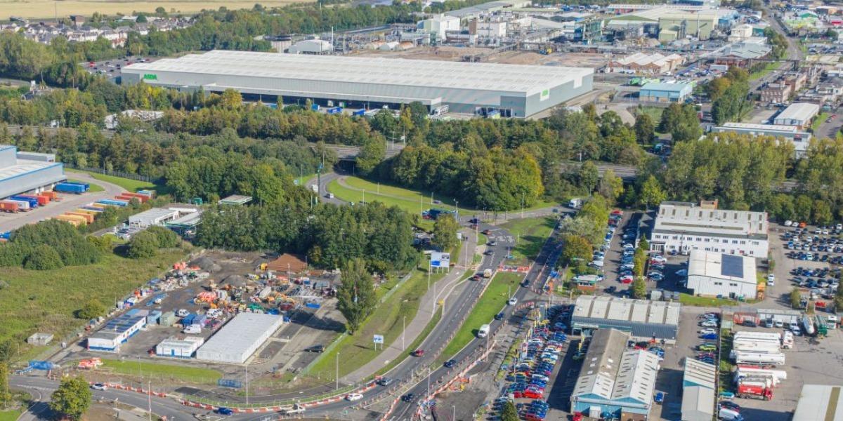 Grangemouth drivers reminded of Earlsgate Roundabout traffic light ...