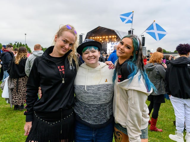 Love the flag boppers.