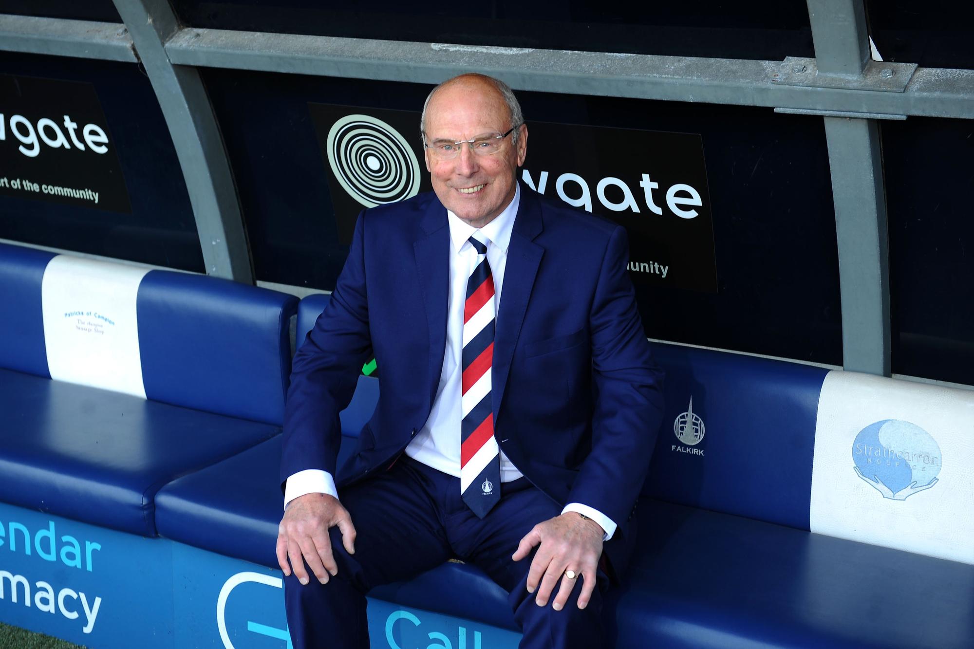 Falkirk football legend Alex Totten to speak at Carronshore event