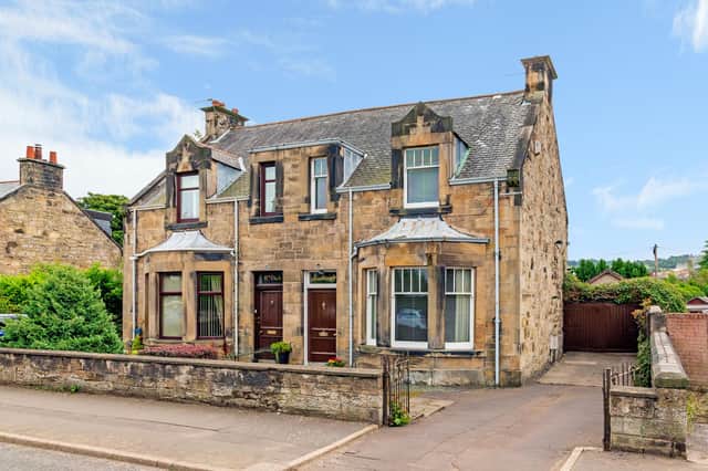 Strathairly, 49 Dean Road, Bo’ness.