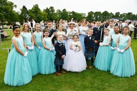Meet 2025 Queen Fearne White with her retinue.