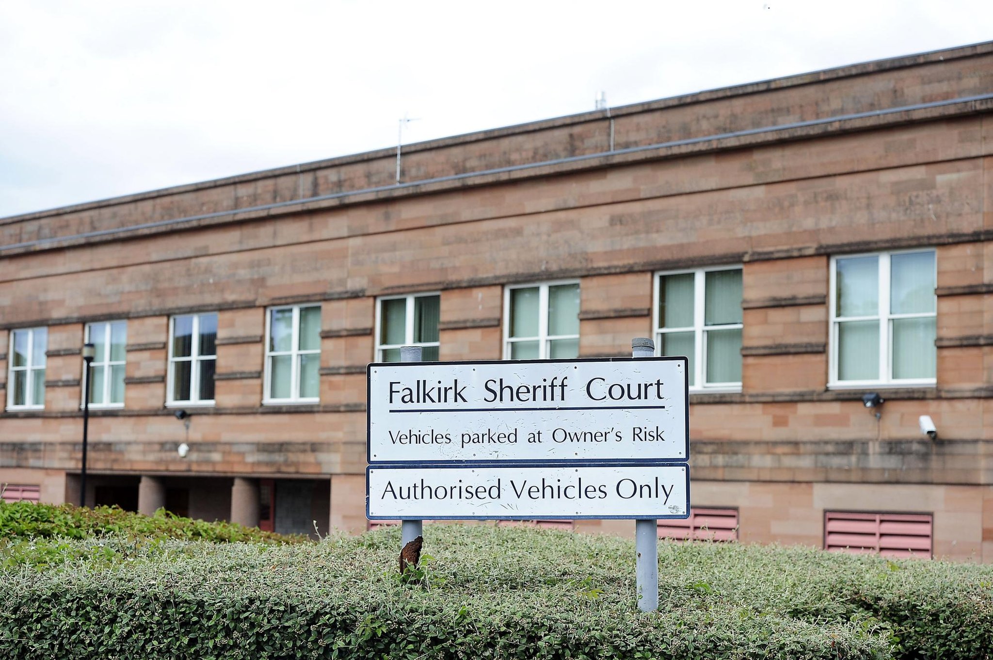 Jail for Bo'ness bail breacher