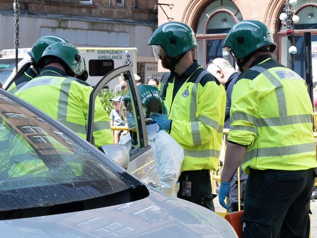 Scottish Ambulance Service demonstrate how to help someone injured in a vehicle.
