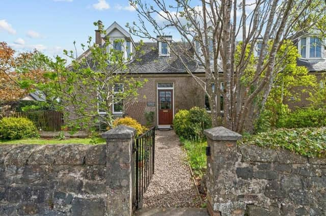 Echobank is a very pretty, late Victorian semi-detached cottage.