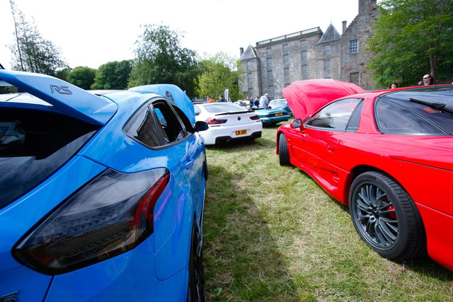 The show boasted 800 cars on display on the estate.