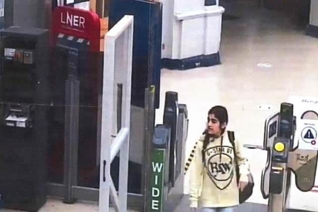 Missing schoolgirl Yasmin Mohammed pictured at Stirling railway station