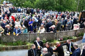 The crowd gathers at Linlithgow Bridge for the speeches on Marches day.