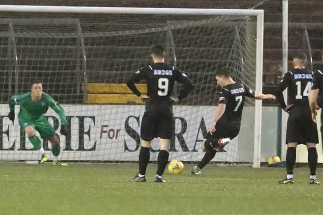 Ross Forbes scores from the spot (Pic: Chris Coutts)