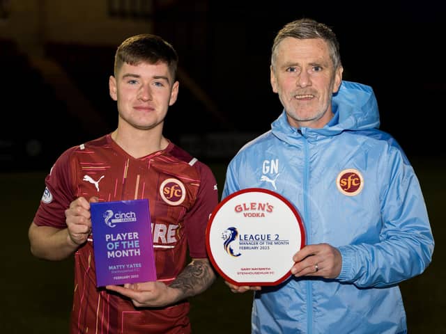 Stenhousemuir's Matty Yates pictured alongside boss Gary Naysmith (Photo: Raymond Davies Photography)