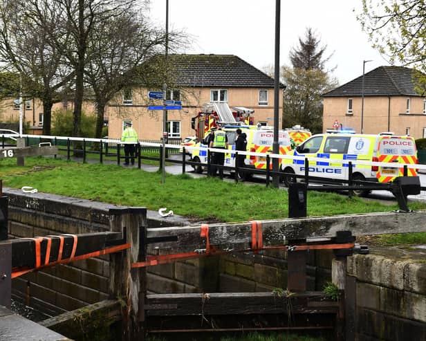 The incident is ongoing at the canal west of Lock 16 near the Union Inn(Picture: Michael Gillen, National World)