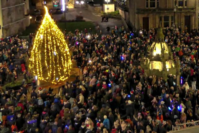 Linlithgow Advent Fayre and its torchlight procession will be staged next Saturday, November 25.