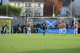 Dean Whitson scores from the penalty spot to put Dunbar United 1-0 up against East Fife at New Countess Park (Photo: Kenny Mackay)