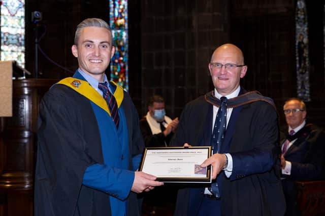 Kieran Bain receiving his award at The City of Glasgow College 2021 Graduations.