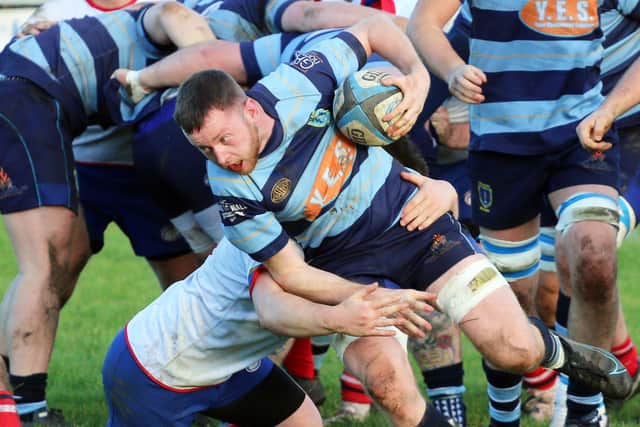 Falkirk ace Kieran Ross darts by his Kirkcaldy opponent