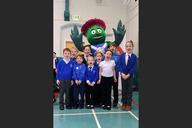 One last cheer from Clyde and the pupils.