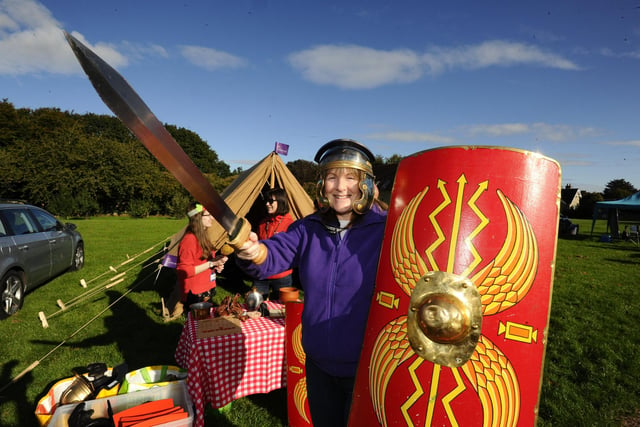 Kinneil House guide volunteer Yvonne McBlain at the Rediscovering Antonine Wall Project tent.