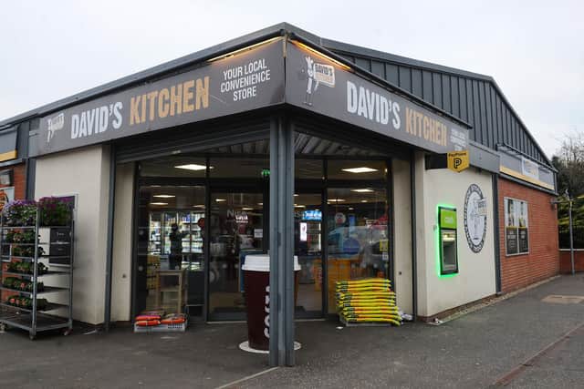 Kerr threatened customers in David's Kitchen, Dalderse Avenue, Falkirk and challenged them to fight
