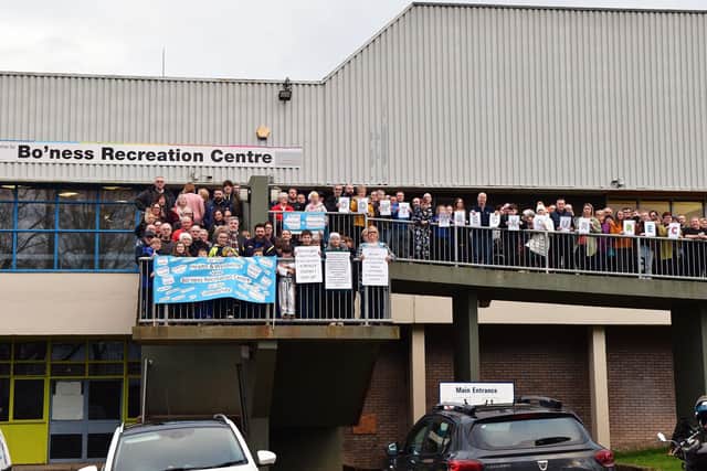 Protests over the closure of Bo'ness Recreation Centre took place on Thursday and Sunday.