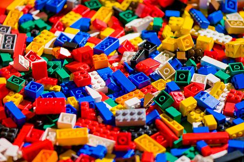For those avid builders, Spring holiday Lego builds are taking place at three local libraries.  The library provides the Lego and visitors provide the imagination to see what amazing things they can create.  Suitable for ages 5+.  £2 per session, book at the library.  A responsible adult should be present.  Sessions take place on Saturday, April 9 at Meadowbank Library; Tuesday, April 12 at Denny Library and Tuesday, April 12 at Bo’ness Library.  Times vary.  Visit www.falkirkcommunitytrust.org