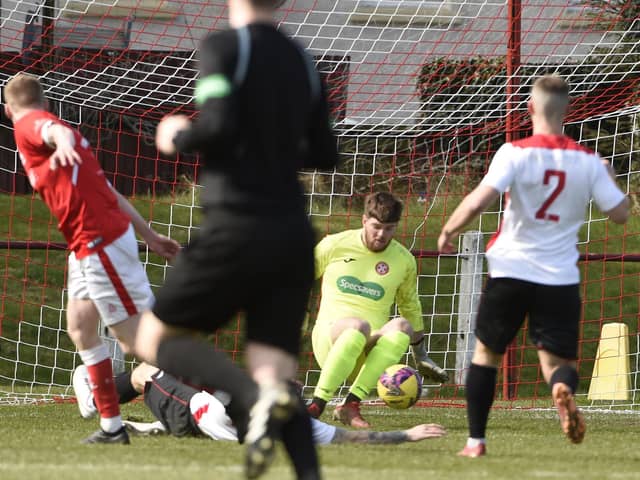 Camelon on the attack during last weekend's home draw against Glenrothes (Pics by Alan Murray)