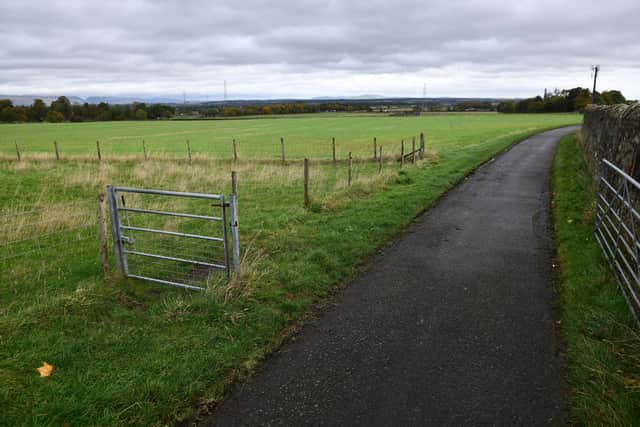 The Squiggly path, on Bensfield Farm to the east of Redpath Drive where  Miller Homes want to build houses