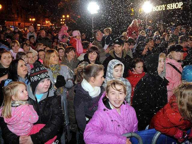 Falkirk Christmas lights switch on, 2009.