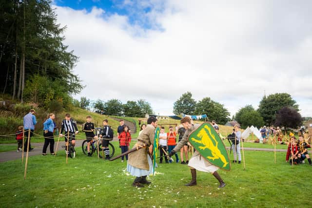A Roman Antonine Guard re-enactment group will demonstrate during this weekend's Big Dig family fun day what life was once like on the Antonine Wall.