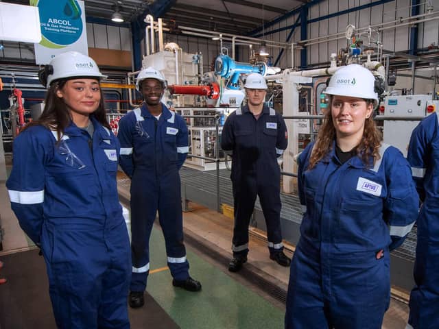 APTUS apprentices gain hands on experience in the energy industry
(Picture: Michal Wachucik/Abermedia)