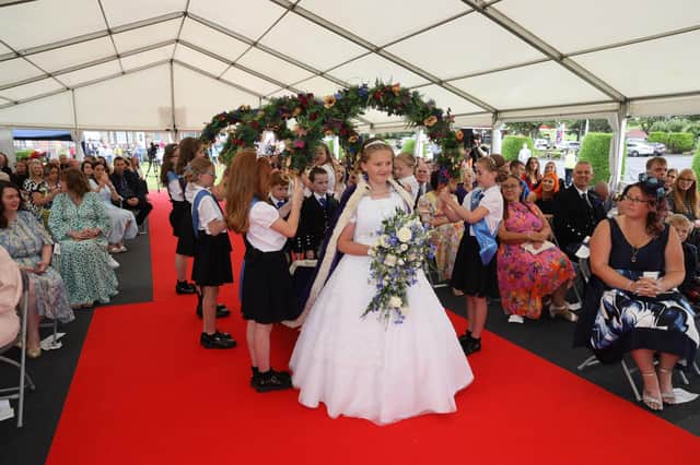 Queen elect Ellie Van der Hoek makes her way to the stage for the crowning in a scaled down ceremony in 2021. Pic: Brian Muldoon.