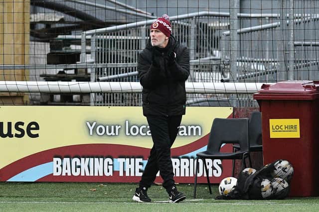 Stenhousemuir boss Gary Naysmith encourages his team during the 4-0 win over Dumbarton last Saturday (Pictures by Michael Gillen)