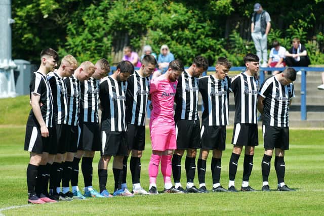04-06-2023. Picture Michael Gillen. EDINBURGH. Meggetland Sports Complex. East of Scotland League Cup Final. Bo'ness Athletic v Dunipace FC. A minute silence in memory of Cameron Shanks. 