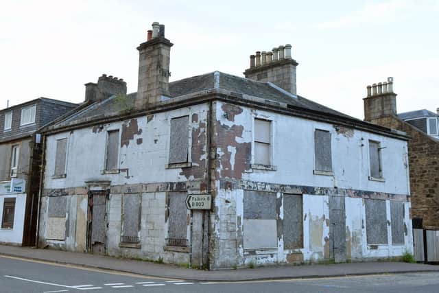 The former Royal Hotel at Slamannan Cross may be knocked down if councillors approve a proposal