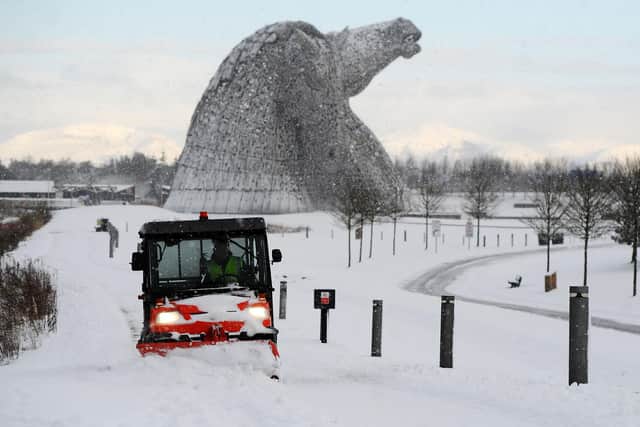 Clearing paths around the Kelpies (Pic: Michael Gillen)