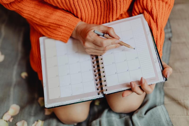Plan out your daily activities to ensure you do not overexert yourself. Break down tasks into smaller, more manageable chunks to avoid feeling exhausted, and alternate between easy and harder activities.