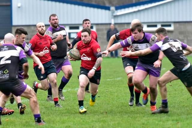 Linlithgow try to mount an attack against Royal High on Saturday (Pic by Graham Black)