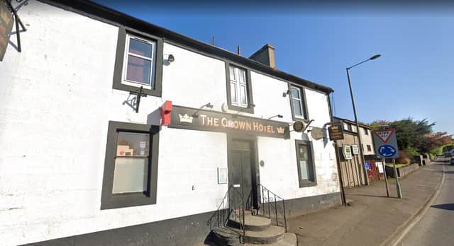 The Crown Hotel has been given permission to sell alcohol for takeaway purposes.