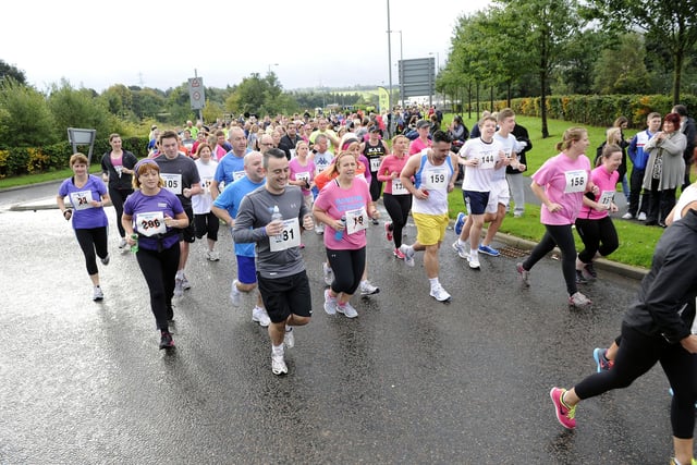 Runners keep coming through the start