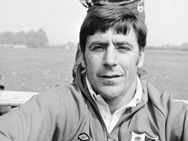 MYSTERY PLAYER: Who is ex-England and Lions ace? (Photo: Reg Speller/Fox Photos/Hulton Archive/Getty Images)