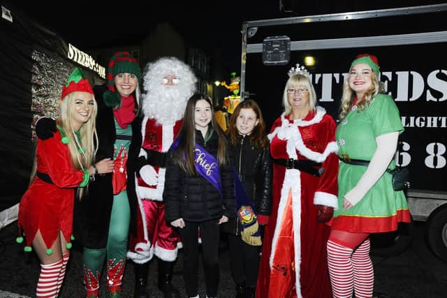 Last year's Bo'ness Fair Queen Lexi Scotland and Chief Lady in Waiting Zoe Kelly switched on the lights in 2023.