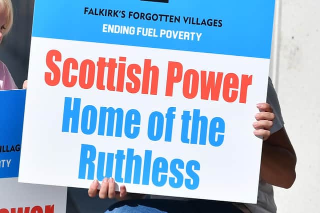 Ending Fuel Poverty campaigners gather outside the Scottish Power HQ in 2020 (Pic: john Devlin)