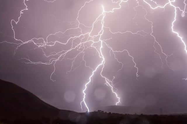 Could Falkirk start the week with thunderstorms?
