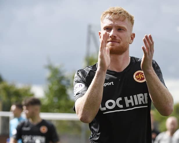 Euan O'Reilly applauds the home support at full time (Photo: Alan Murray)